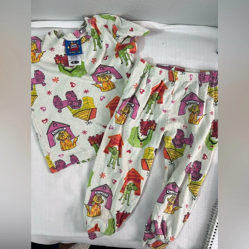 Vintage? Bratz brand pajama set 4t